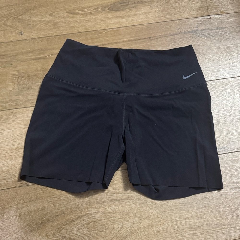 Nike Zenvy shorts